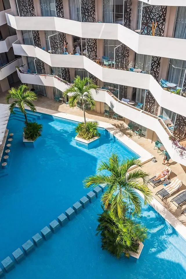 Apartment Central Beach Haven Sleeps 16 Playa del Carmen