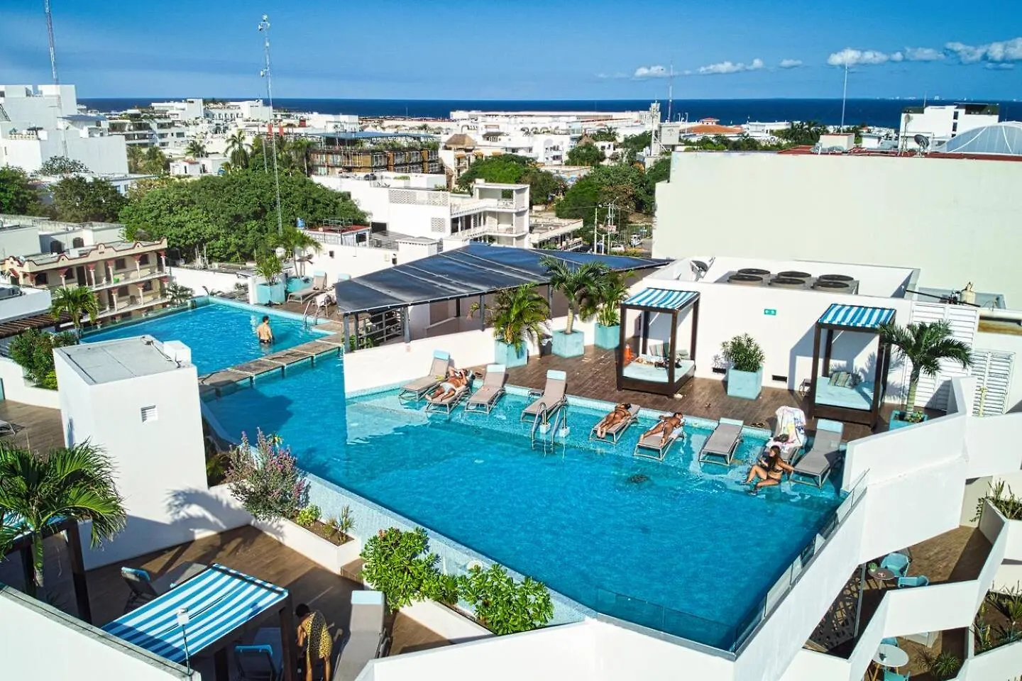 Central Beach Haven Sleeps 16 Playa del Carmen Mexico